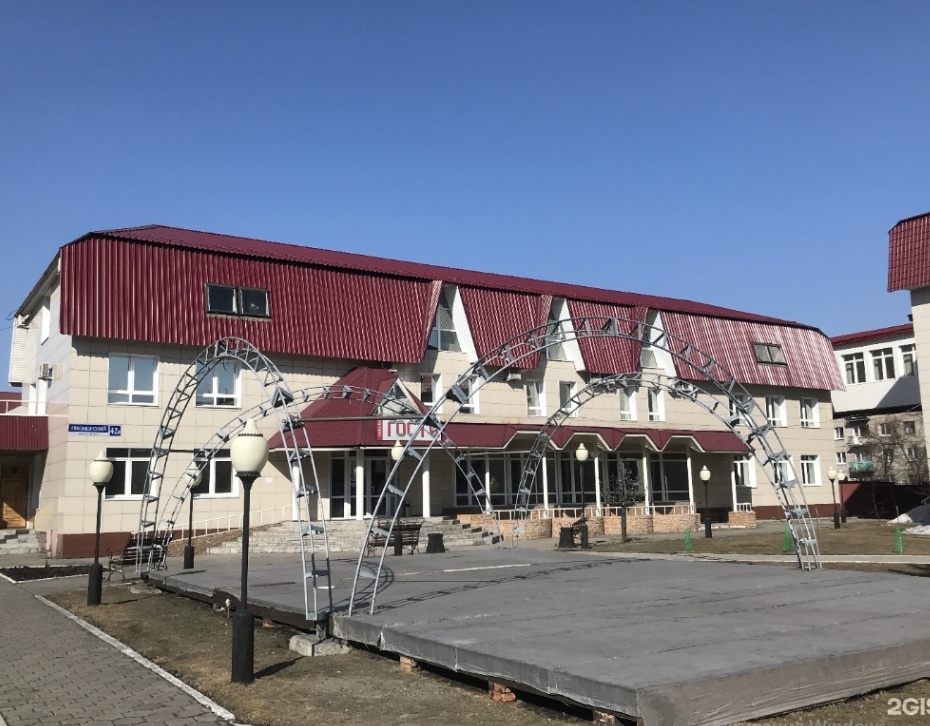 Пыточная для пенсионеров: что не так с сетью пансионатов «Рэмэли», в которых якобы избивают пожилых людей