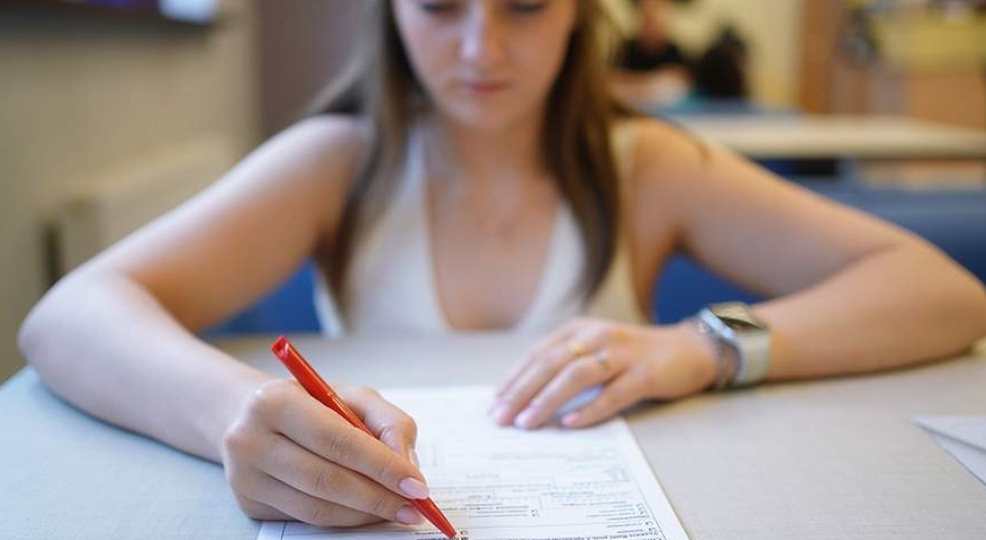 Адвокат рассказала о нюансах в сделках с недвижимостью между родственниками