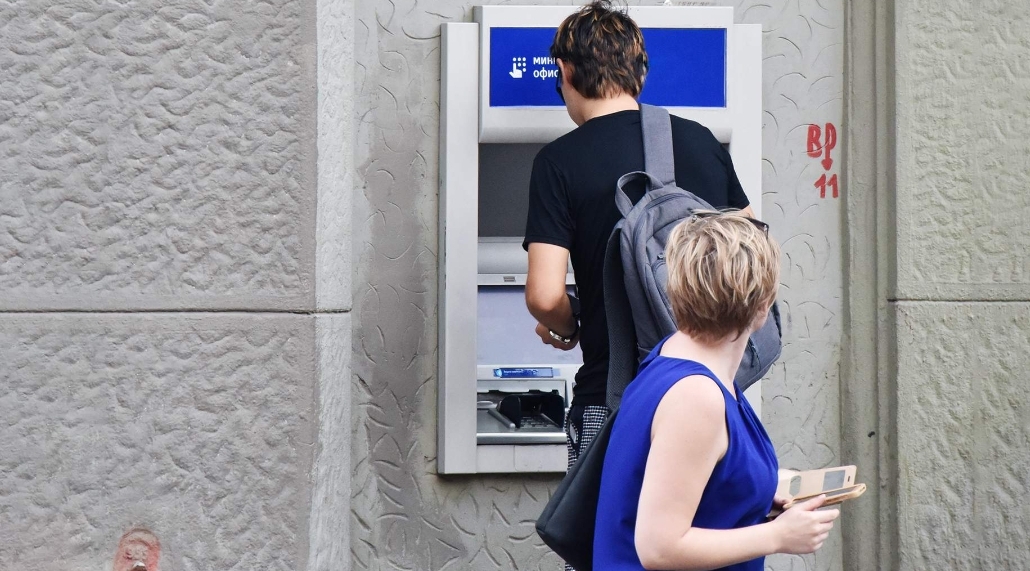 Взяли планку: МРОТ в России предлагают увеличить до 30 тыс. рублей