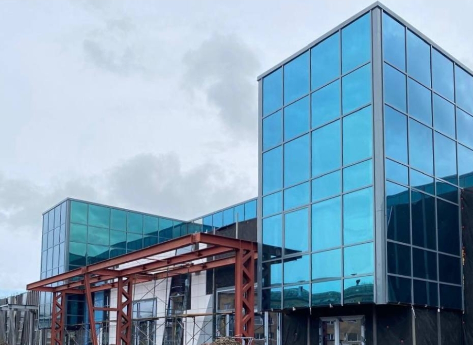 Когда в Новокузнецке откроют новый футбольный манеж мирового уровня