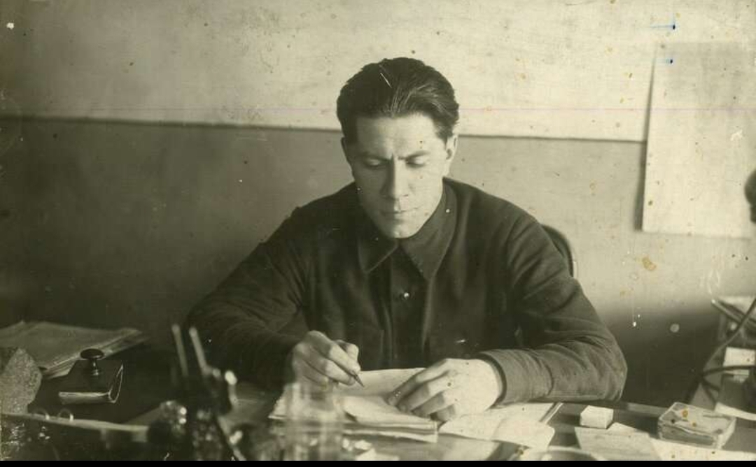 Он вёл себя на стройке как в бою