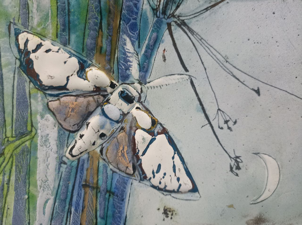 В Сибирском центре горячей эмали открылась выставка с красноречивым названием «Коллекция»