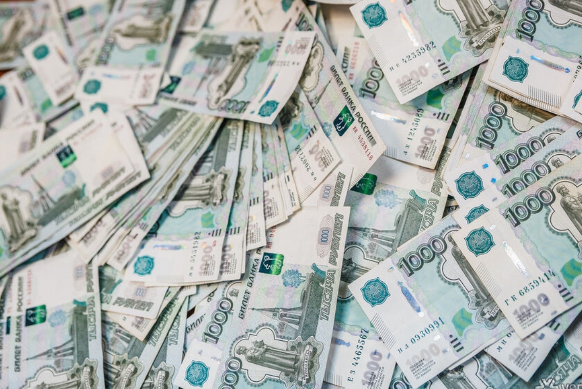 Кузбасс отстал от лидера рейтинга регионов по зарплатам в отраслях на 214 000 рублей