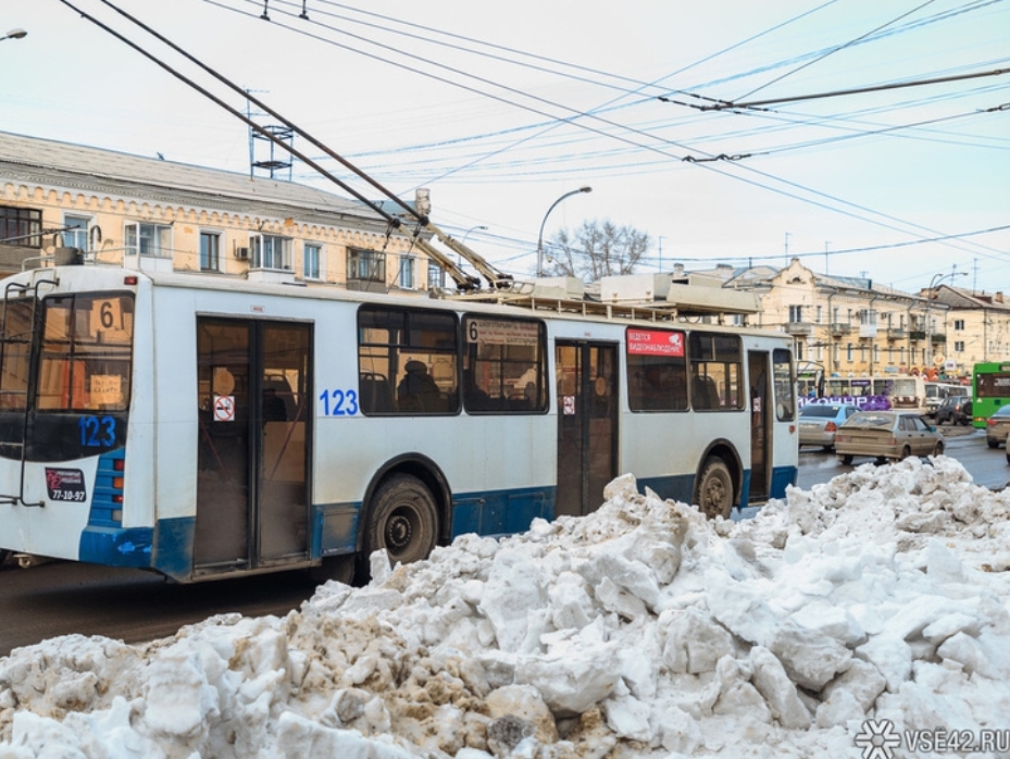 В Новокузнецке продолжается строительство контактной троллейбусной сети