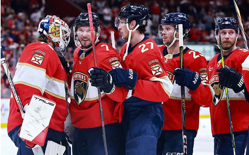 Бобровский дарит партнёрам вино после игр на ноль