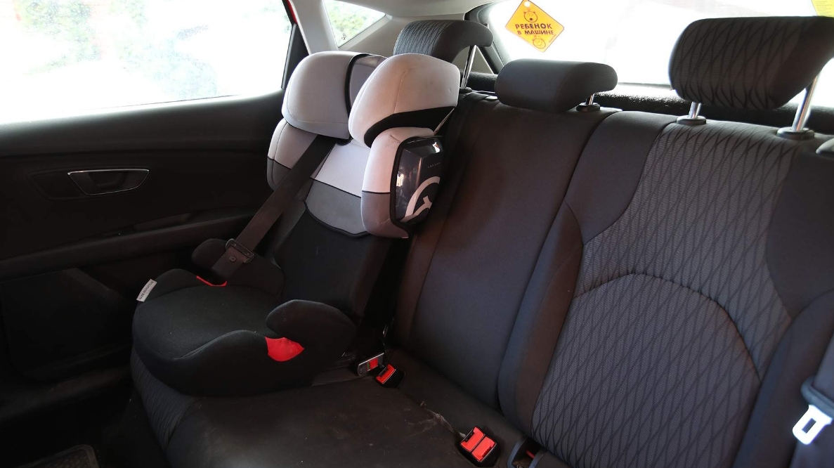 Без косынок и накладок: Минтранс уточнил требования к детским креслам