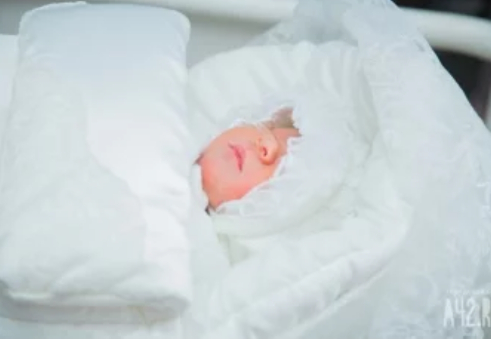 В День России в Кемерове родился богатырь весом более 4 кг, ростом 56 см