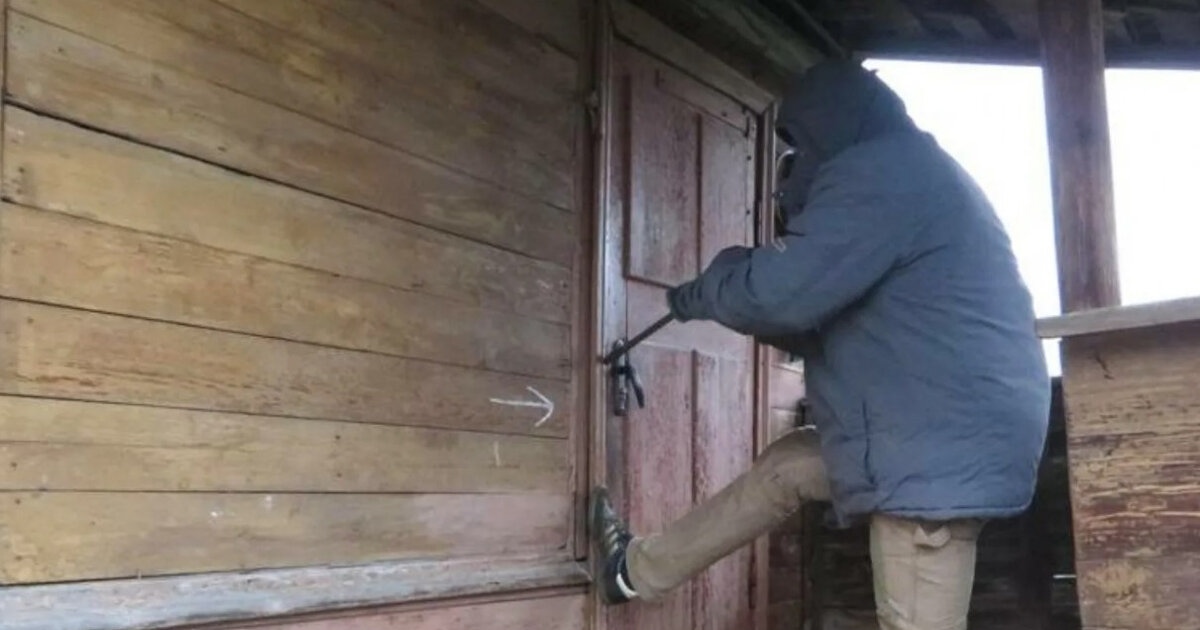 Воры совершили 26 краж из гаражей, домов и дачных участков кузбассовцев