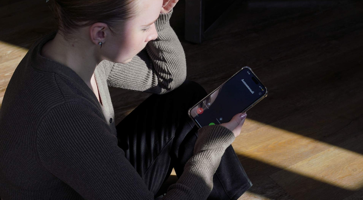 Отдать инициативу: зачем мошенники заставляют своих жертв перезванивать им