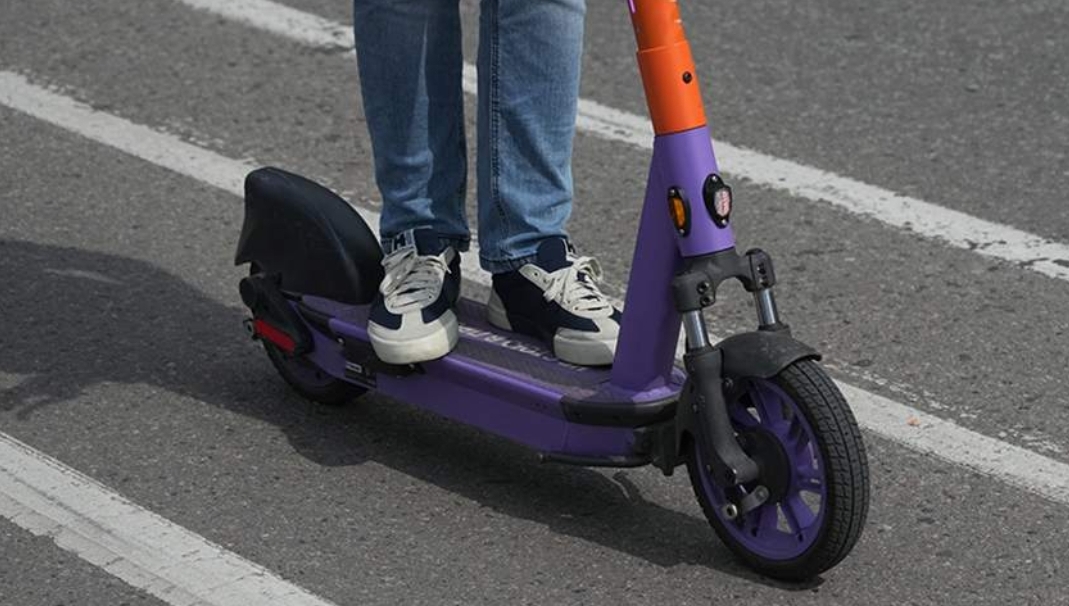 В Госдуме исключили введение в РФ полного запрета на электросамокаты