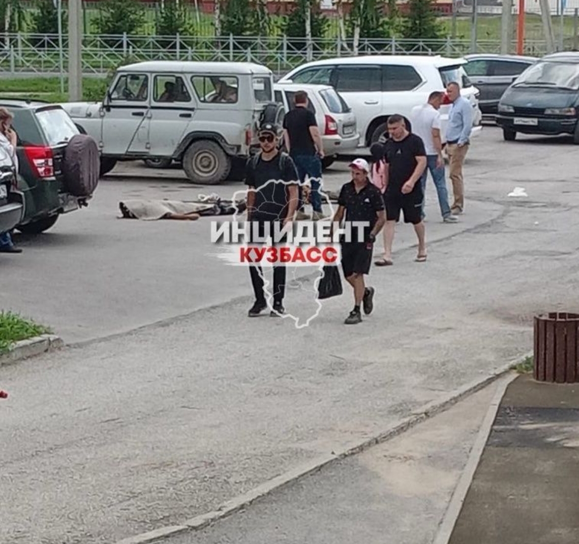 За гибель рабочих в канализационном колодце ответит начальник участка