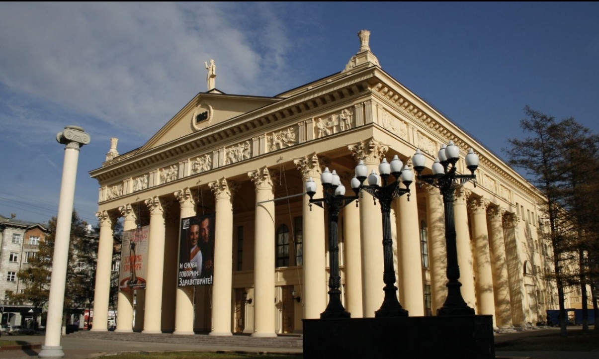 Как новый театральный сезон встретите – так его и проведёте