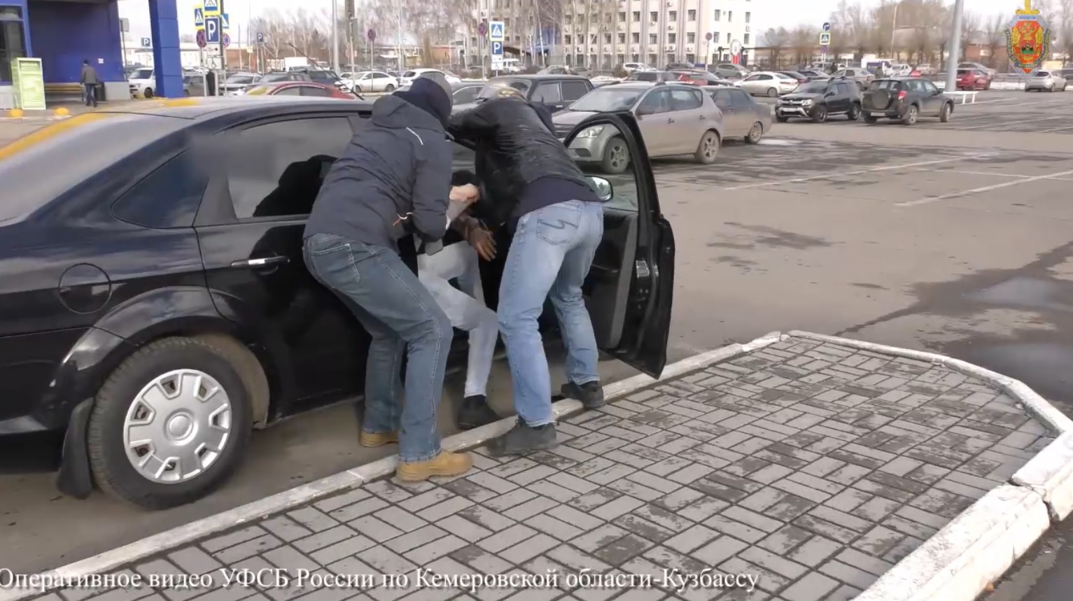 Иностранец поменял фамилию, чтобы попасть в Кузбасс и стал фигурантом ряда уголовных дел