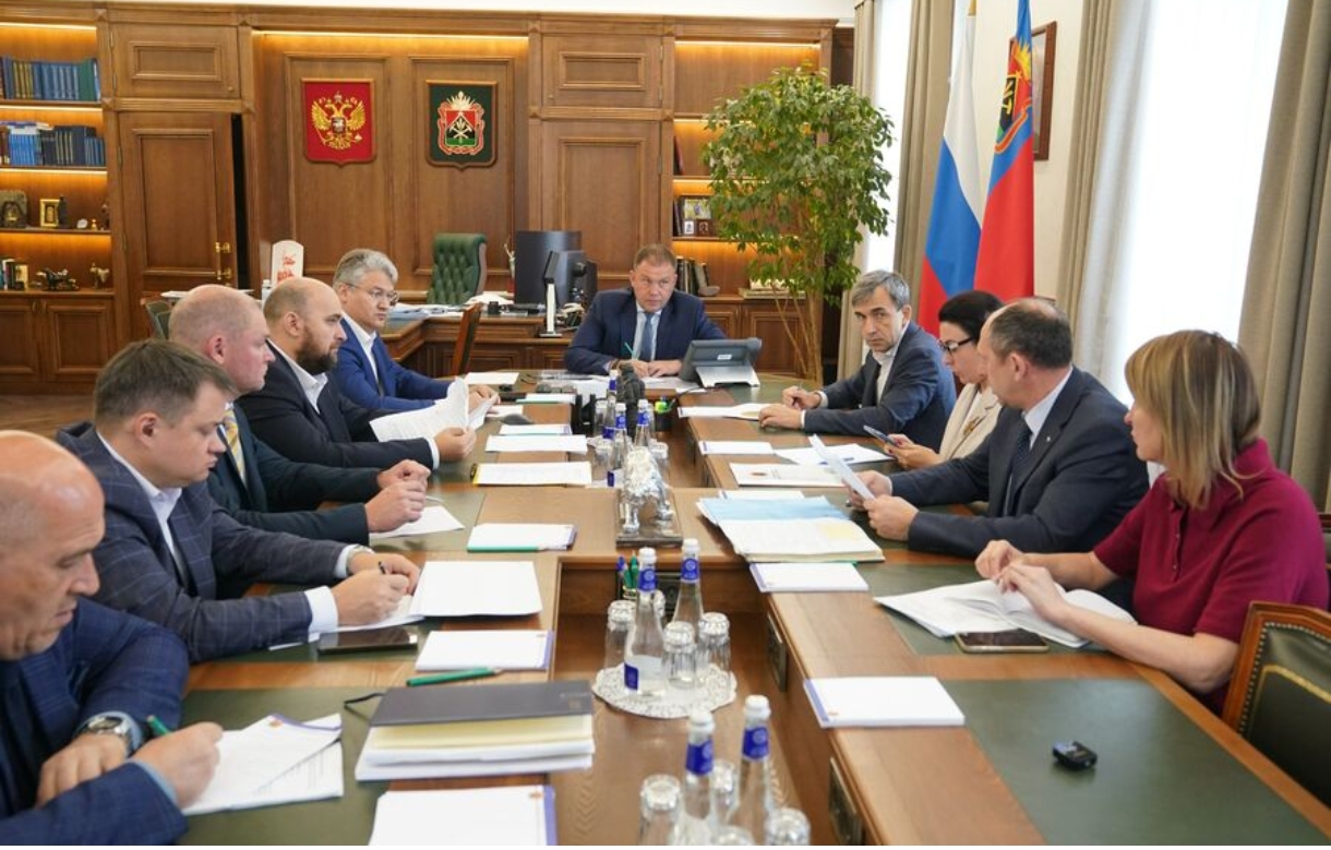 Число приостановленных угольных предприятий в Кузбассе опять выросло, 30 попали в красную зону