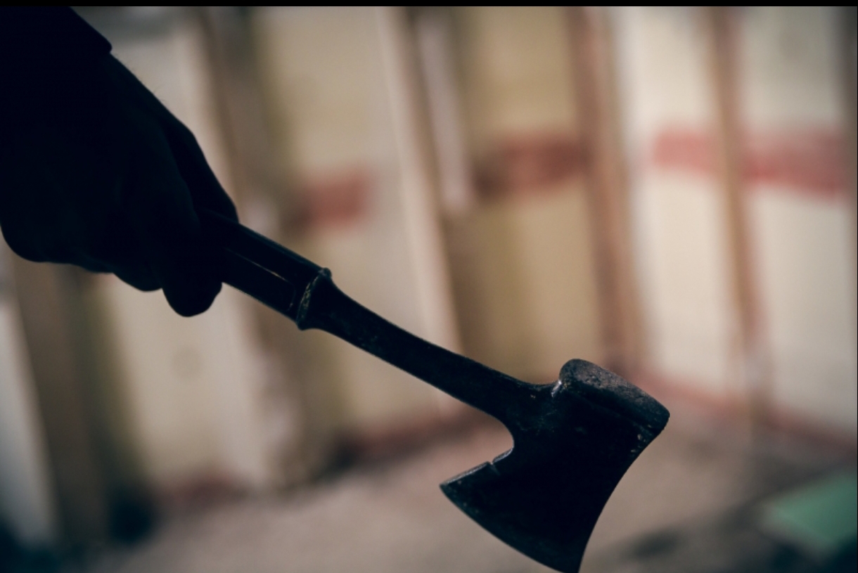 Прокопчанин нанёс собутыльнику 187 ударов ножом и топором