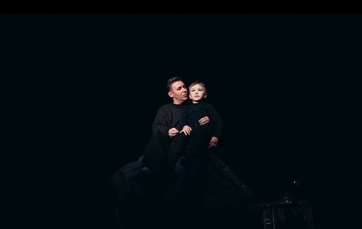 Октябрь начнётся необычным спектаклем-притчей