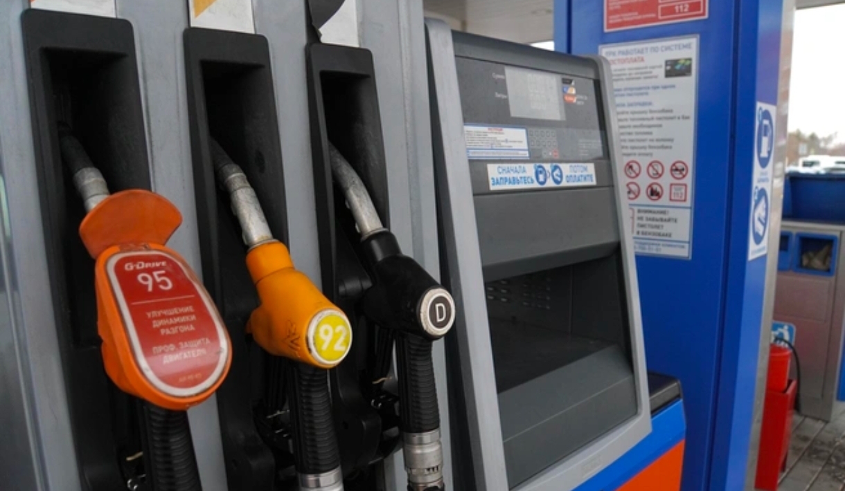 Экс-губернатор Кузбасса Цивилев спрогнозировал, когда цены на бензин упадут