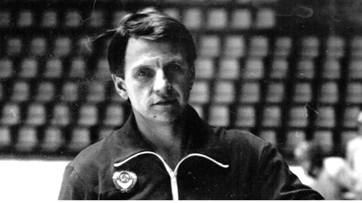 Новое издание об истории новокузнецкого хоккея