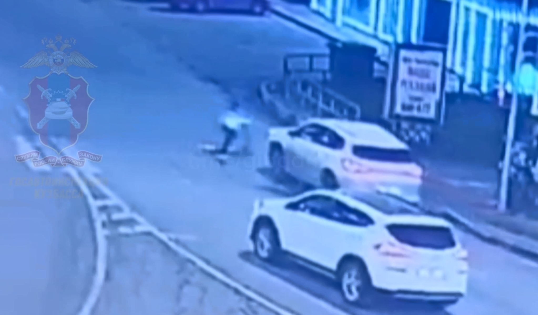 Подросток-электросамокатчик влетел под кроссовер