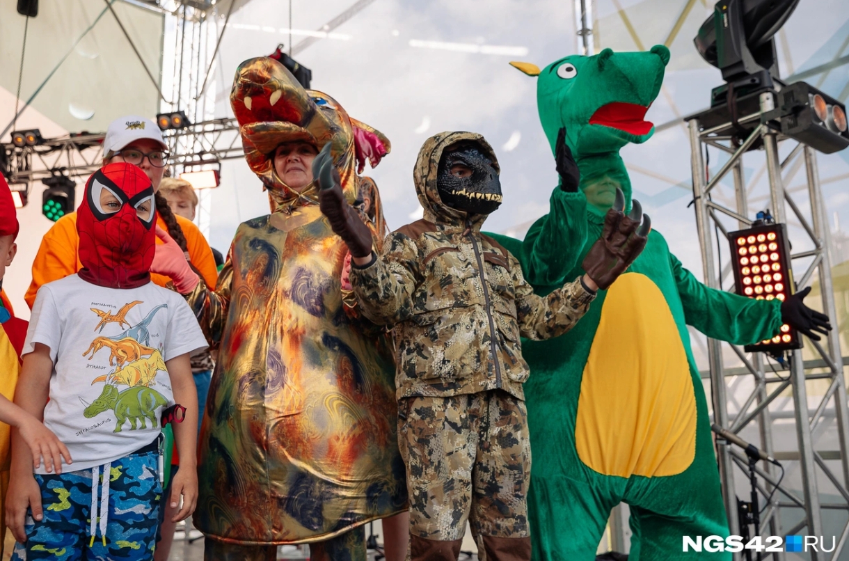 В Кузбассе миллионы из бюджета потратили на праздники, выставки и рекламу