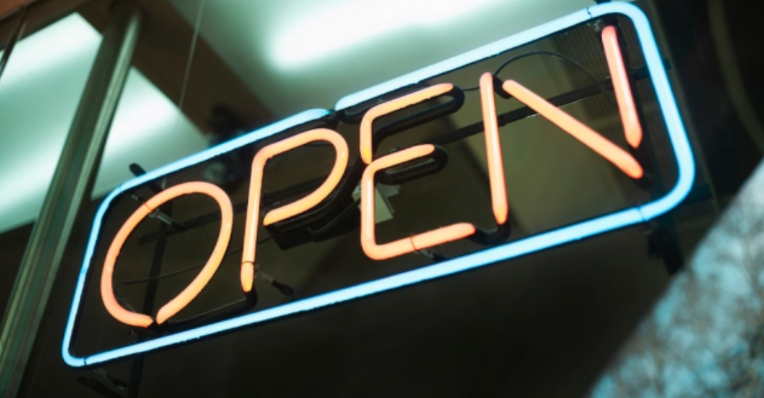 Русский язык на вывесках — теперь закон