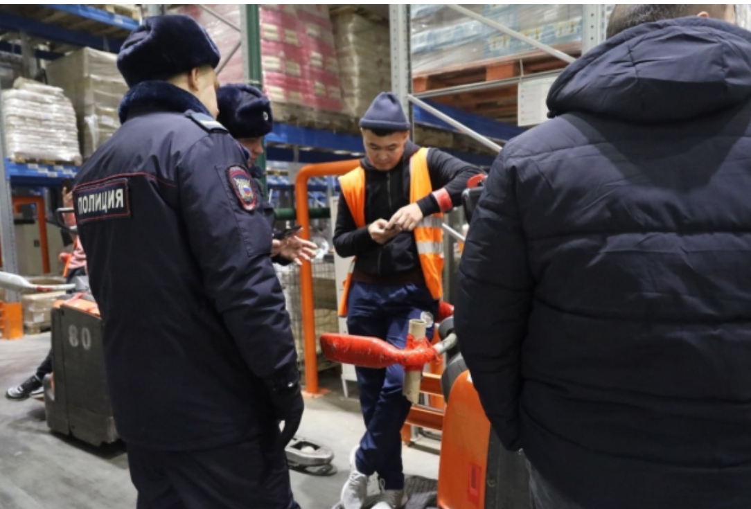 В Кузбассе ввели новые ограничения для мигрантов