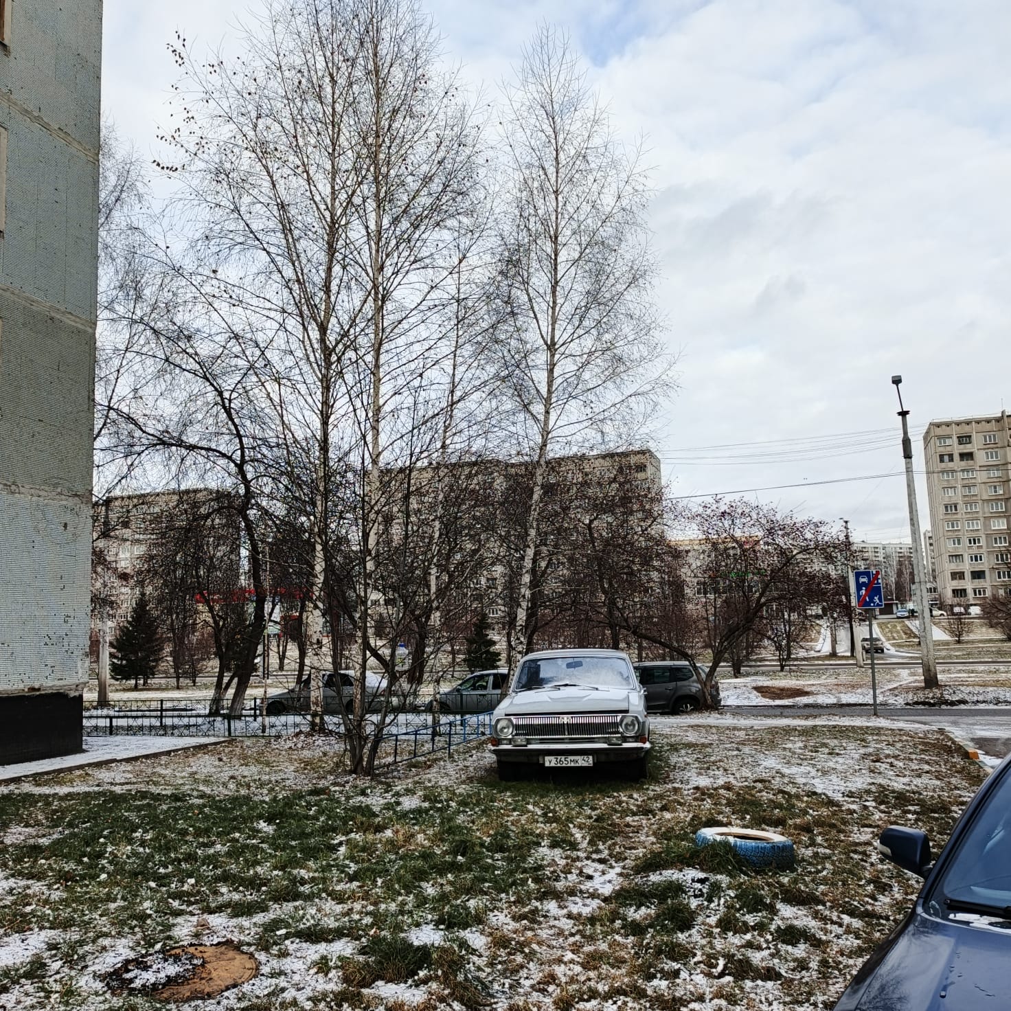 Раритет за раритетом, и все в один двор