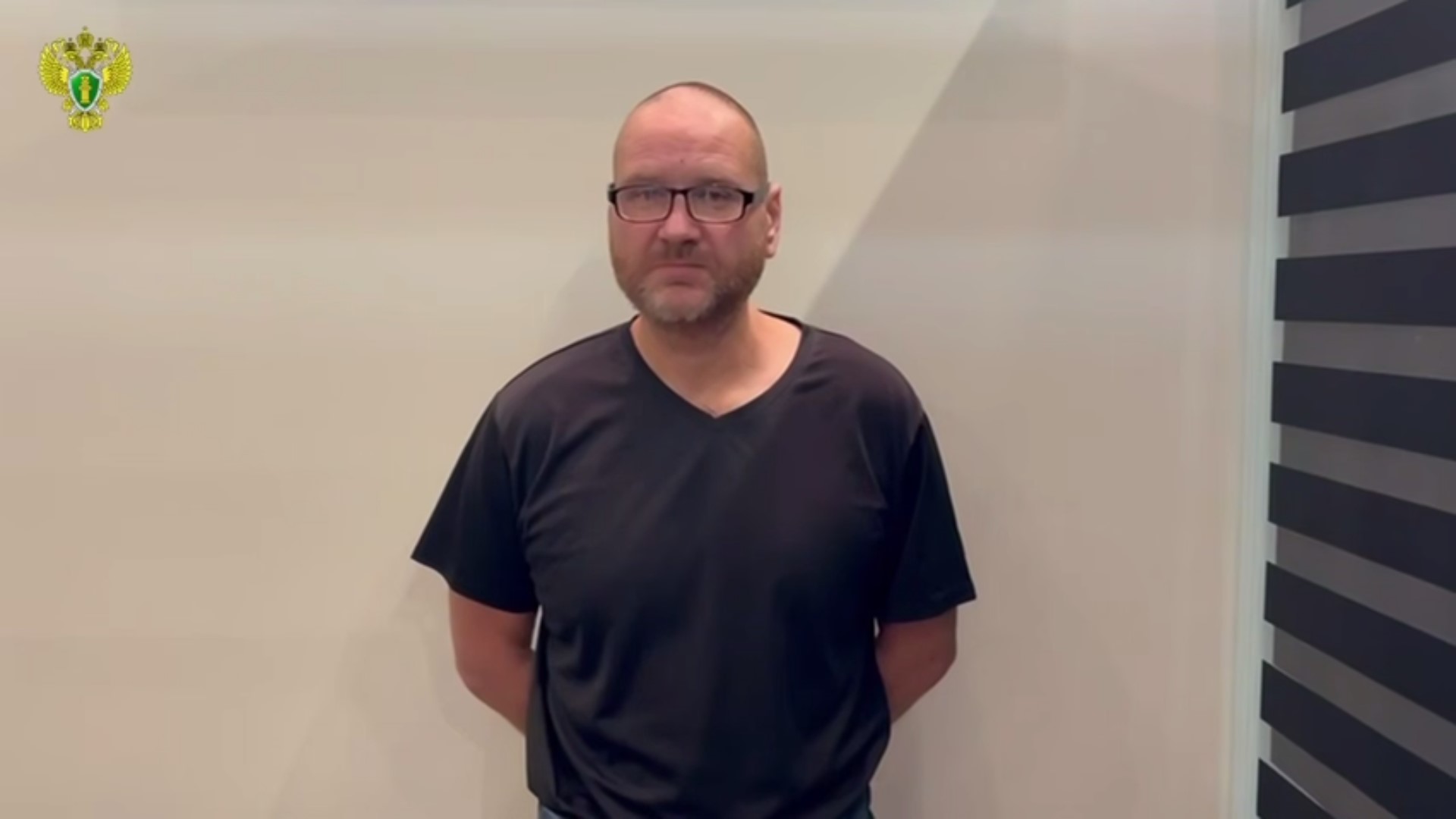 Задержанного в США кредитного мошенника судят в Новокузнецке