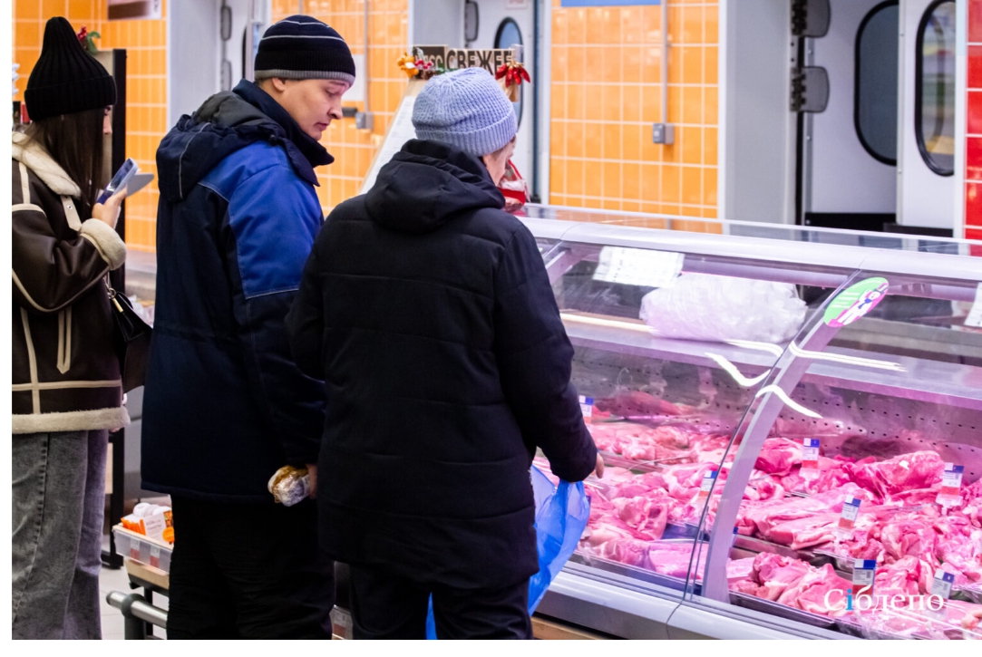 В Кузбасс со всей России завезли тонны дорогих товаров