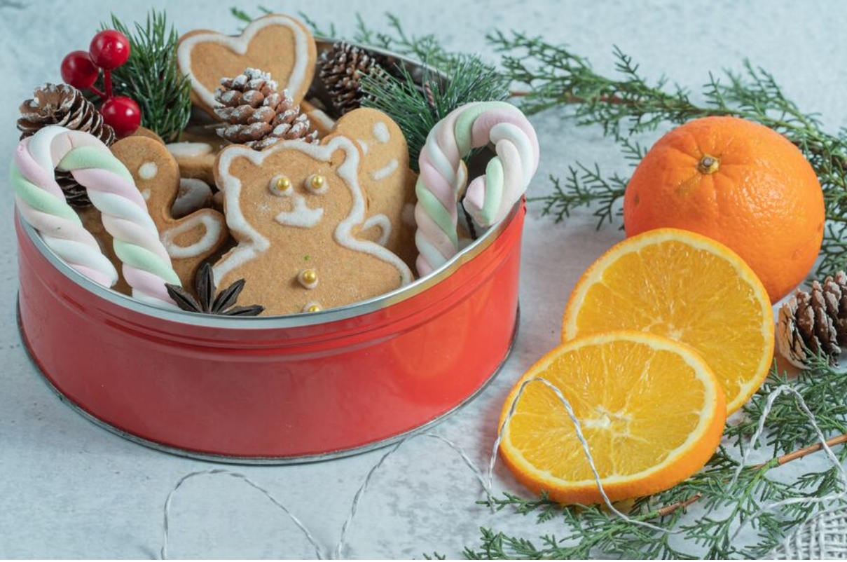 И ни конфетки больше! Врач из Кузбасса рассказала, в чем опасность новогоднего подарка для малышей