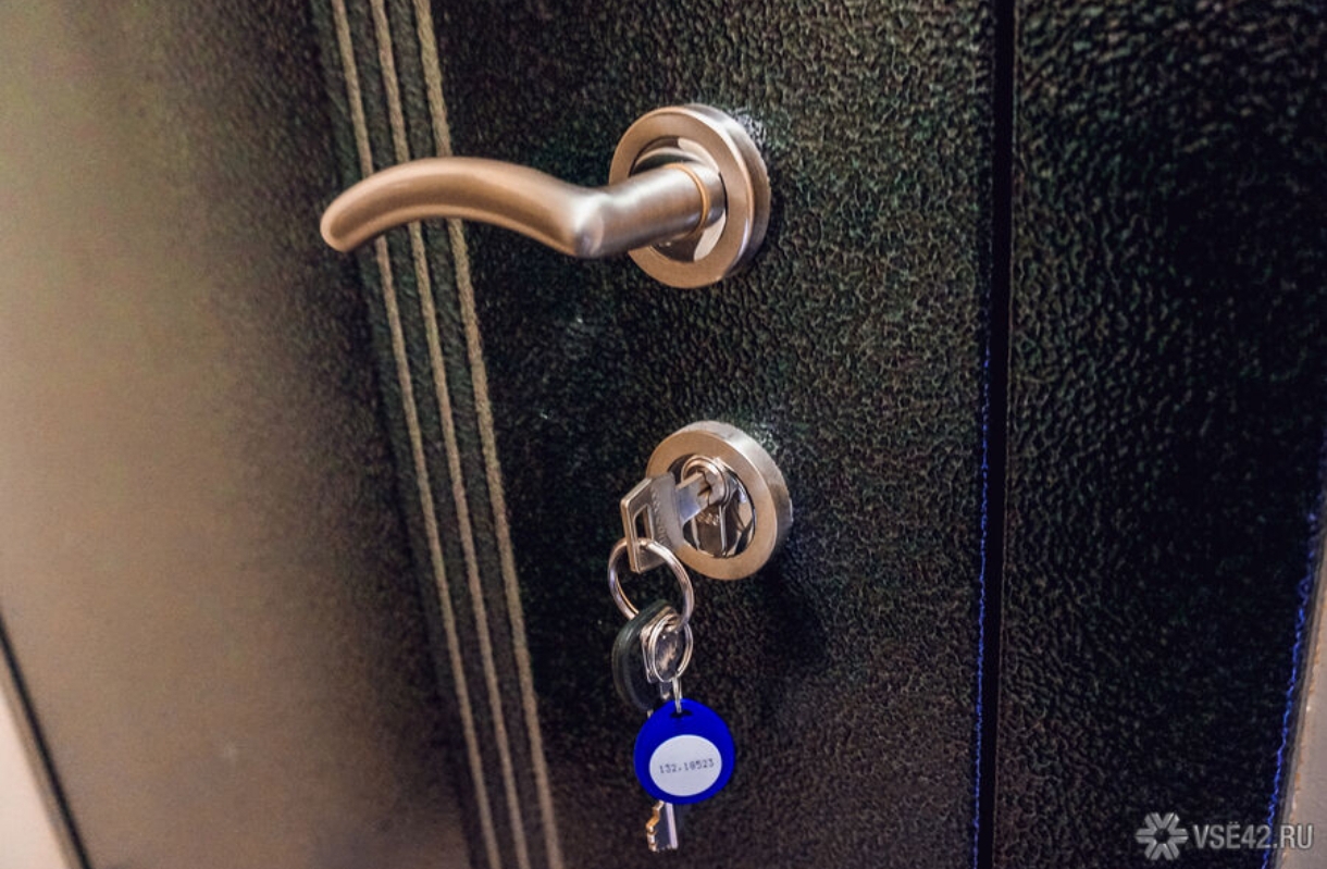 Росреестр объяснил кузбассовцам риски покупки жилья в аварийном доме