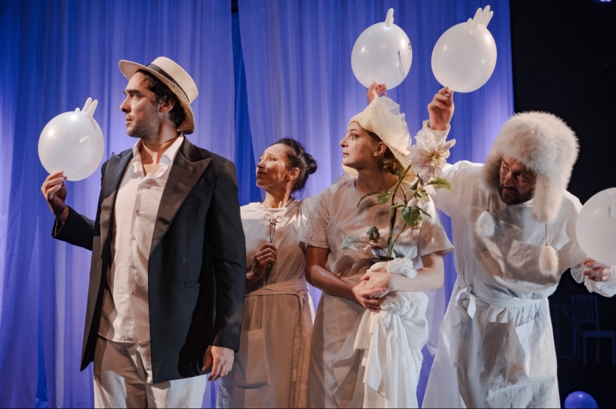 «Глобус» приезжает с гастролями!