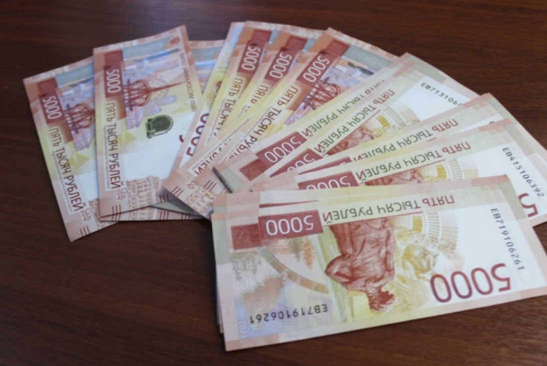 ЦБ будет сильнее контролировать переводы за границу