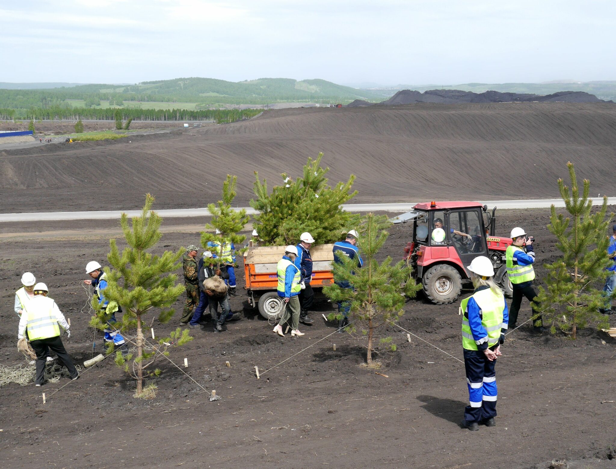 Рекультивацию вы не видите, а она есть
