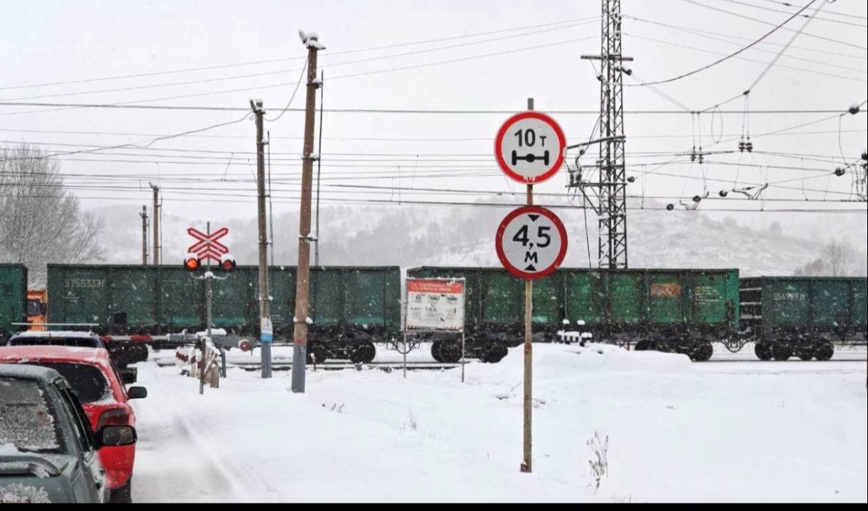 7 железнодорожных переездов Кузбасса эксплуатировались с нарушениями