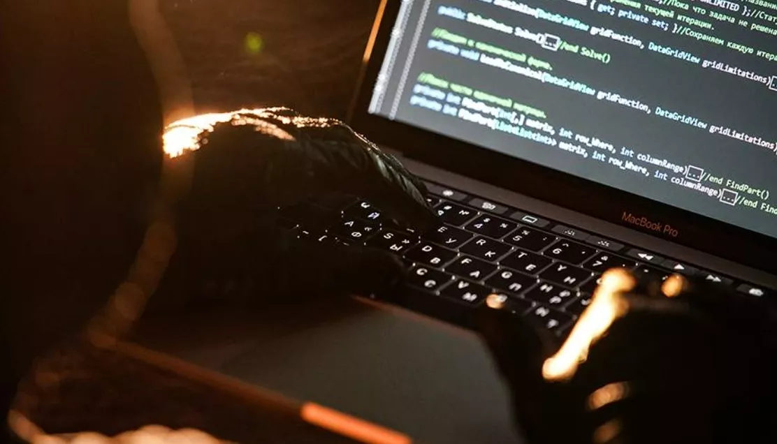 Россиянам назвали чаще всего скрывающие вредоносное ПО приложения