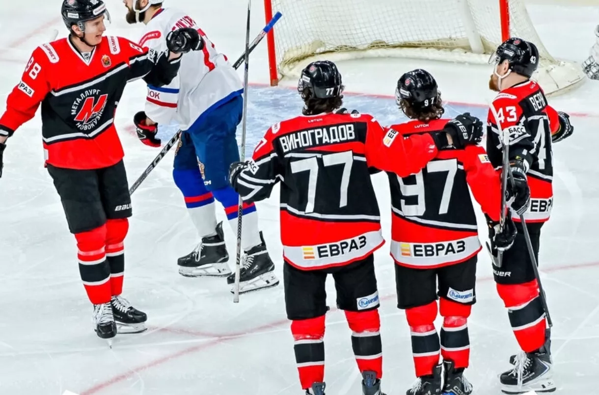 Хоккеисты новокузнецкого «Металлурга» второй раз подряд взяли Кубок ВХЛ