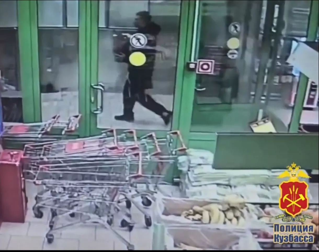 Любители тюльпанов похитили из магазина 5 вёдер цветов