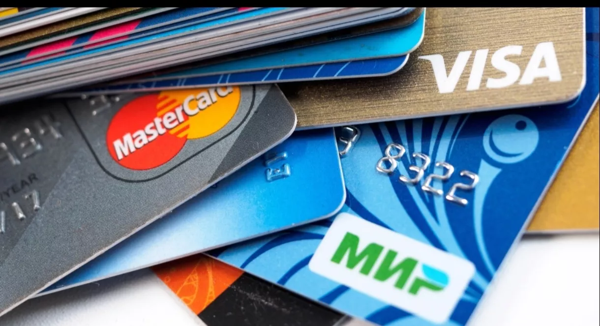 В Новокузнецке сиделка похитила деньги с карты подопечной