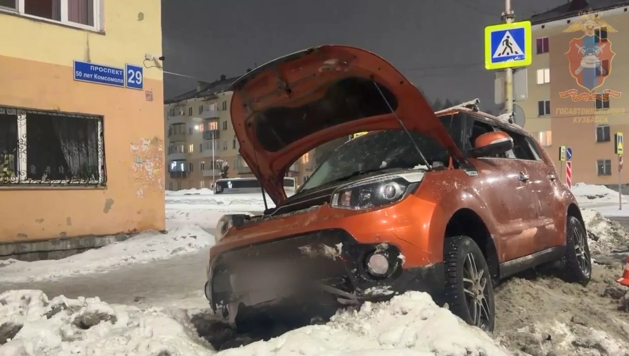 Водитель скончался во время движения иномарки