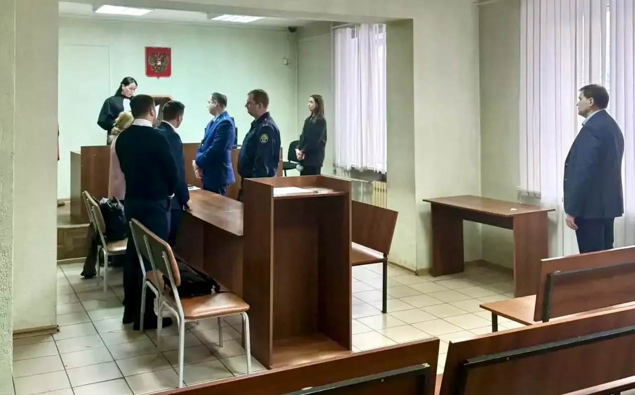 Главный врач НГКБ №1 остался под домашним арестом