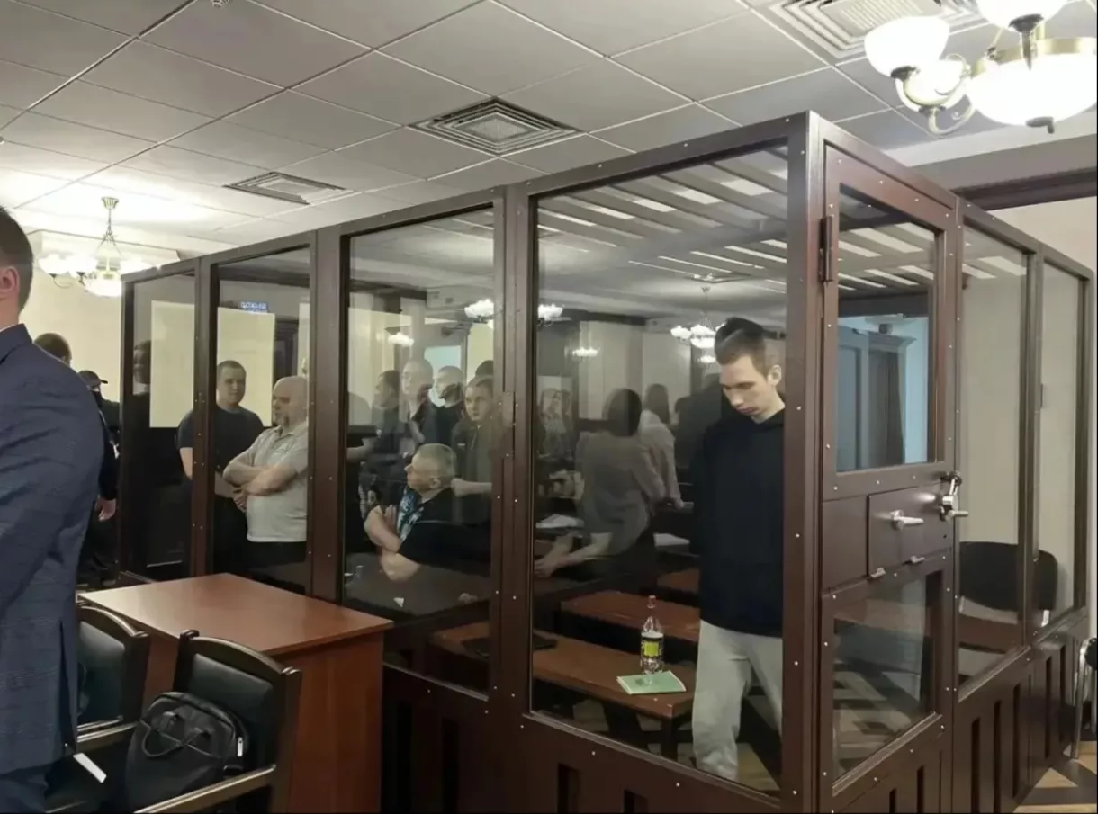 Группировка наркоторговцев, состоящая из 13 человек, выслушала приговор суда