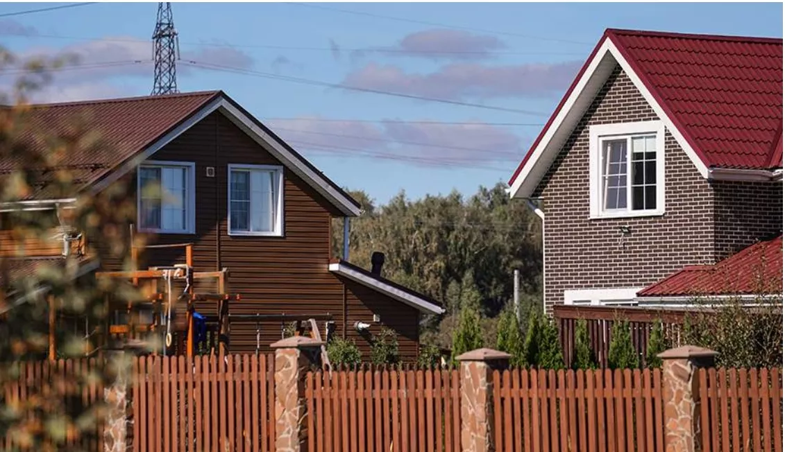 Адвокат предупредил о штрафах за самовольные постройки на даче