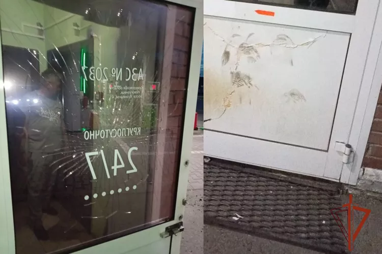 Неадекватный житель Новокузнецка едва не разнёс павильон АЗС