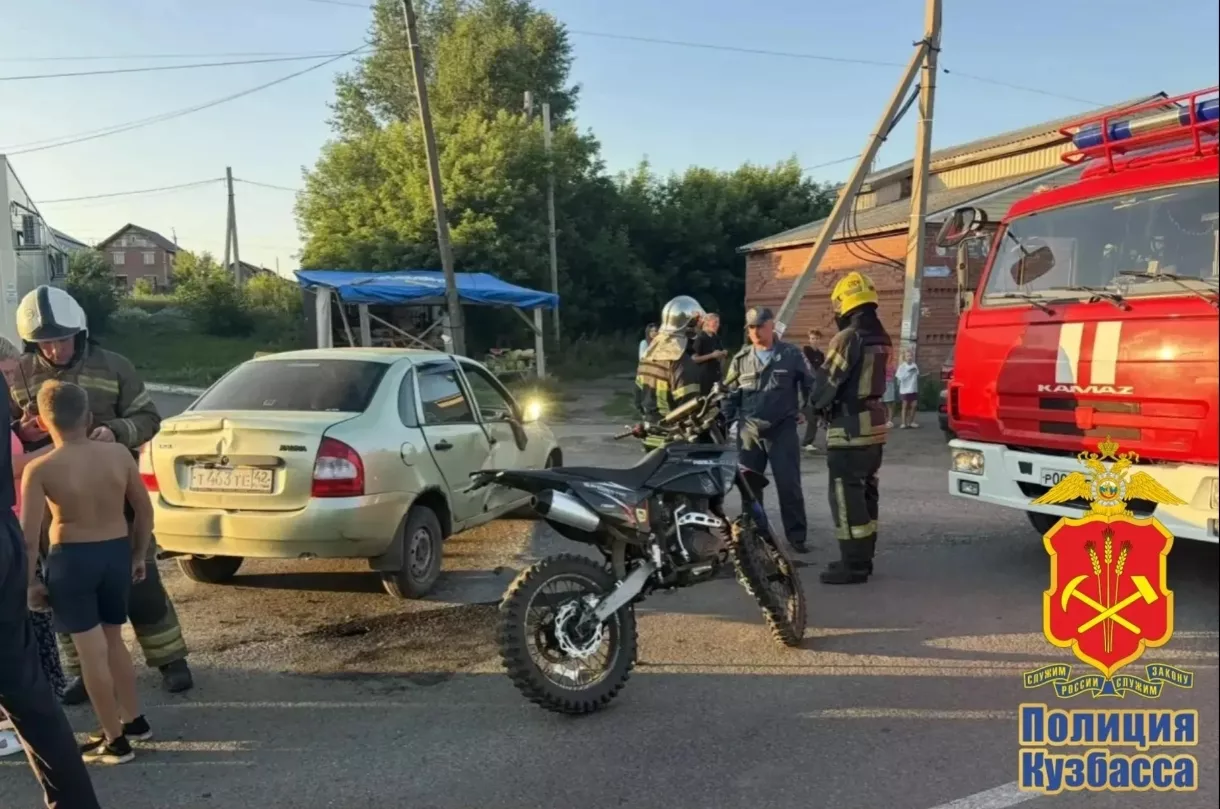 Автоледи не уступила дорогу юному мотоциклисту