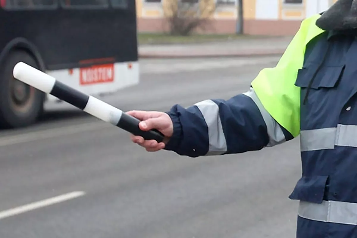Пьяный водитель, намеренно наехавший на госавтоинспектора, получил сок