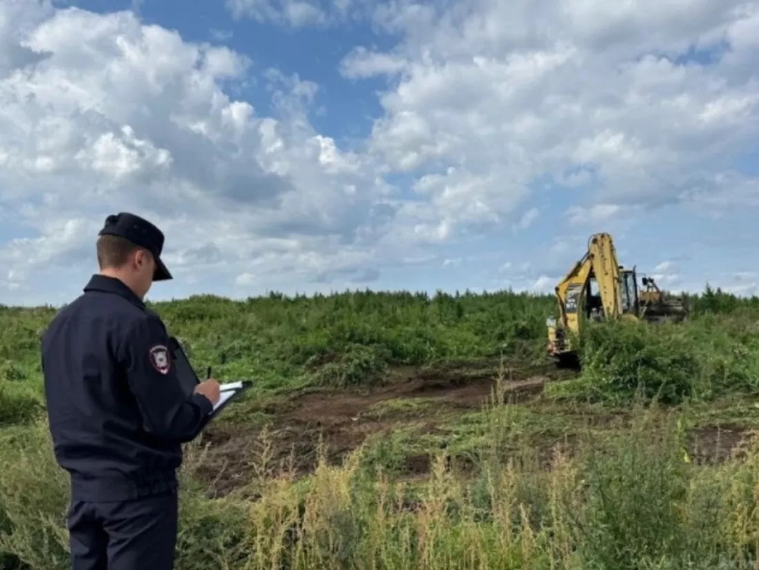 Опасная находка заставила пригнать тяжелую технику под Новокузнецк
