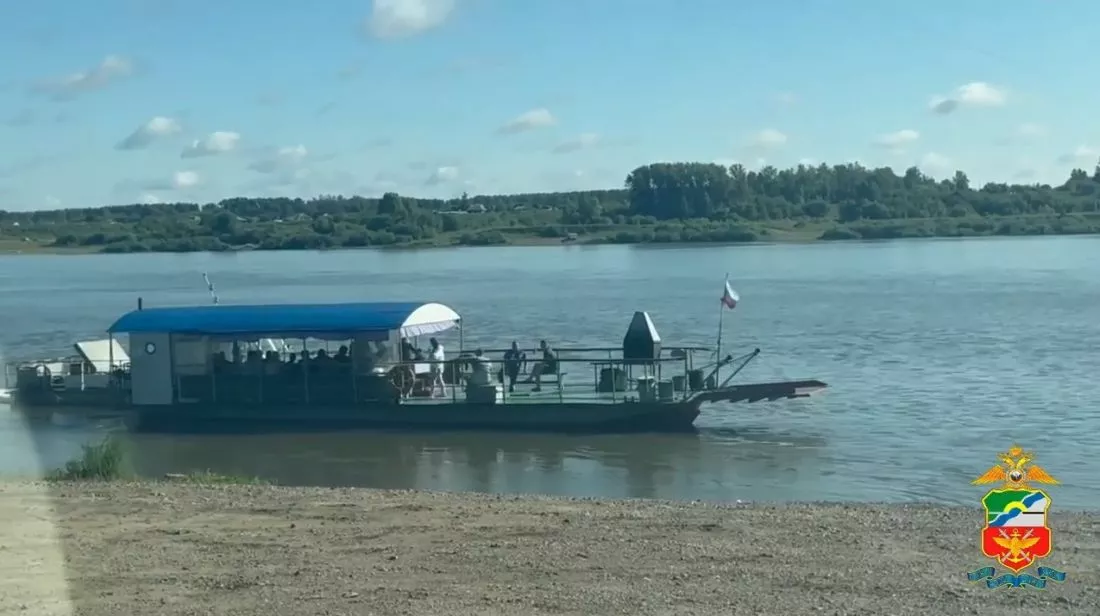 Бизнесмен катал на барже пассажиров по Томи, не имея лицензии