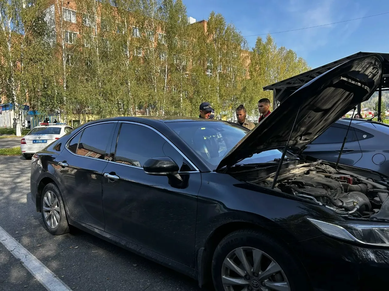 Водитель пытался поставить на учёт тонированную иномарку